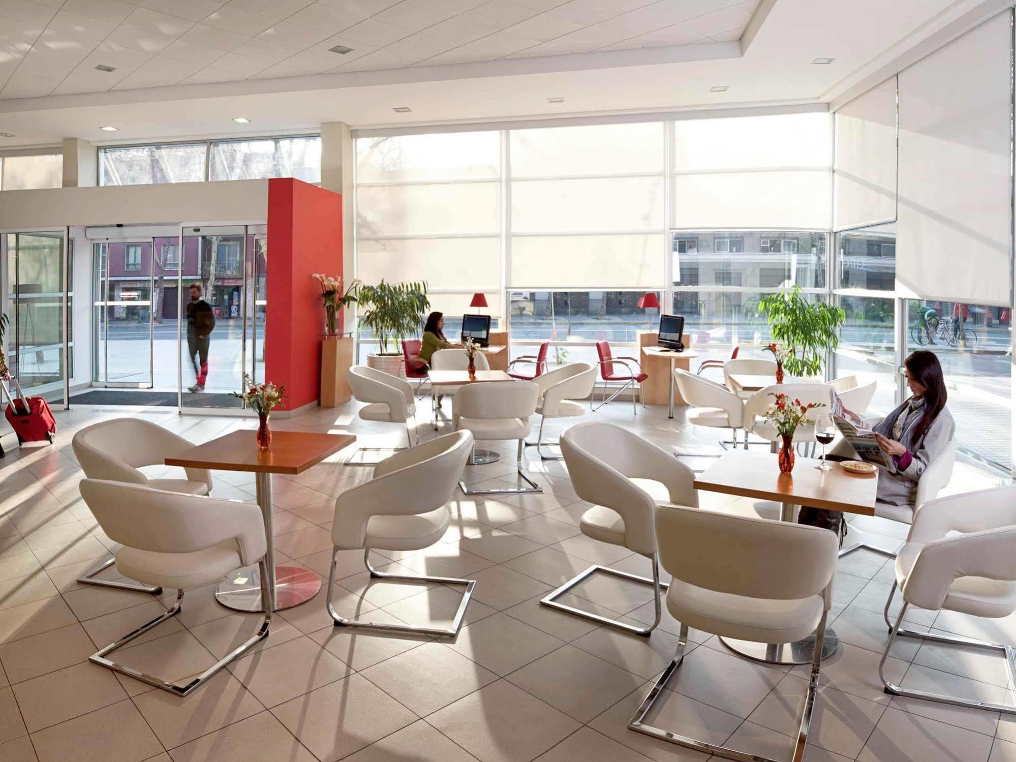 Ibis Santiago Providencia Hotel Екстериор снимка